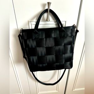 Classic Harvey’s Seatbelt Bag